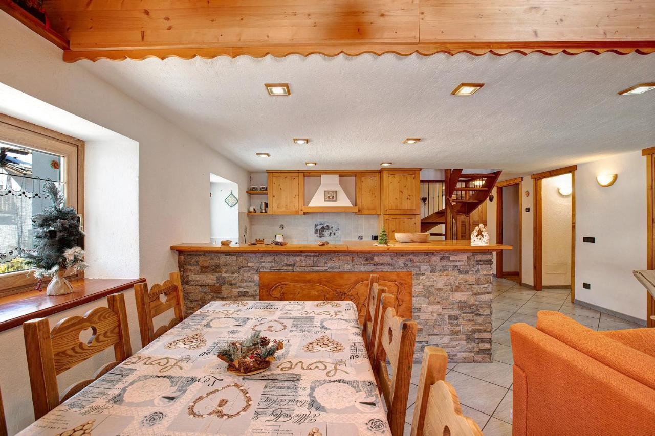 Chalet Vista Monte Bianco La Salle Luaran gambar